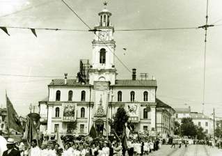 Первомайская демонстрация у Ратуши