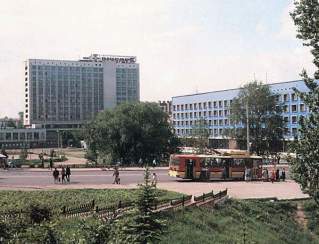 ул.Ленина, Синий дом